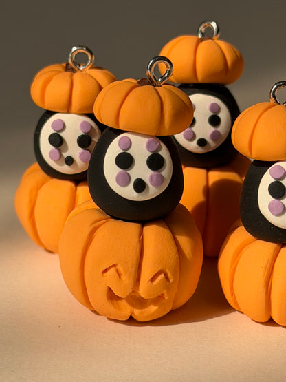 No Face Pumpkin Keychain