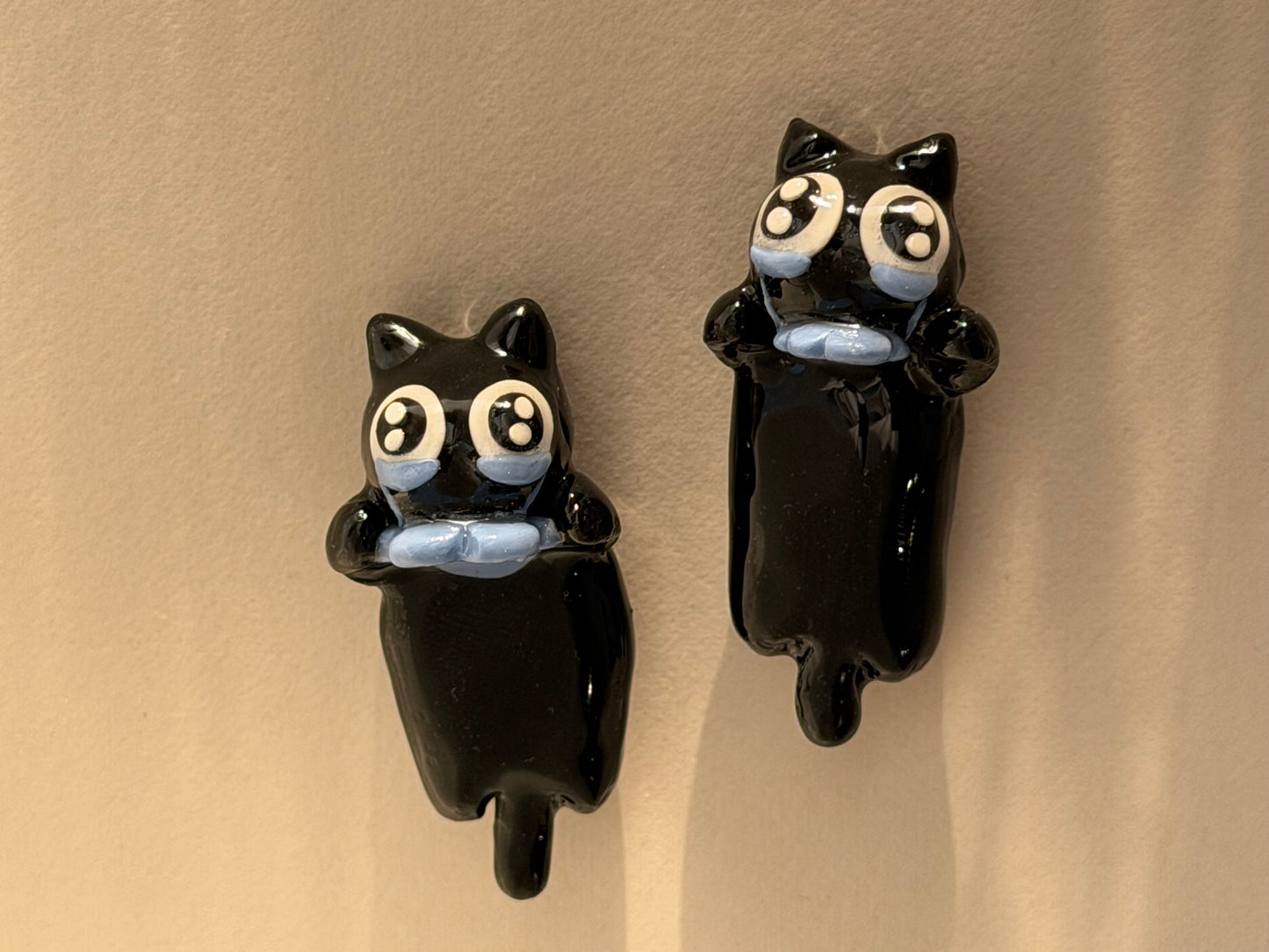 Crying Black Cat Hipper